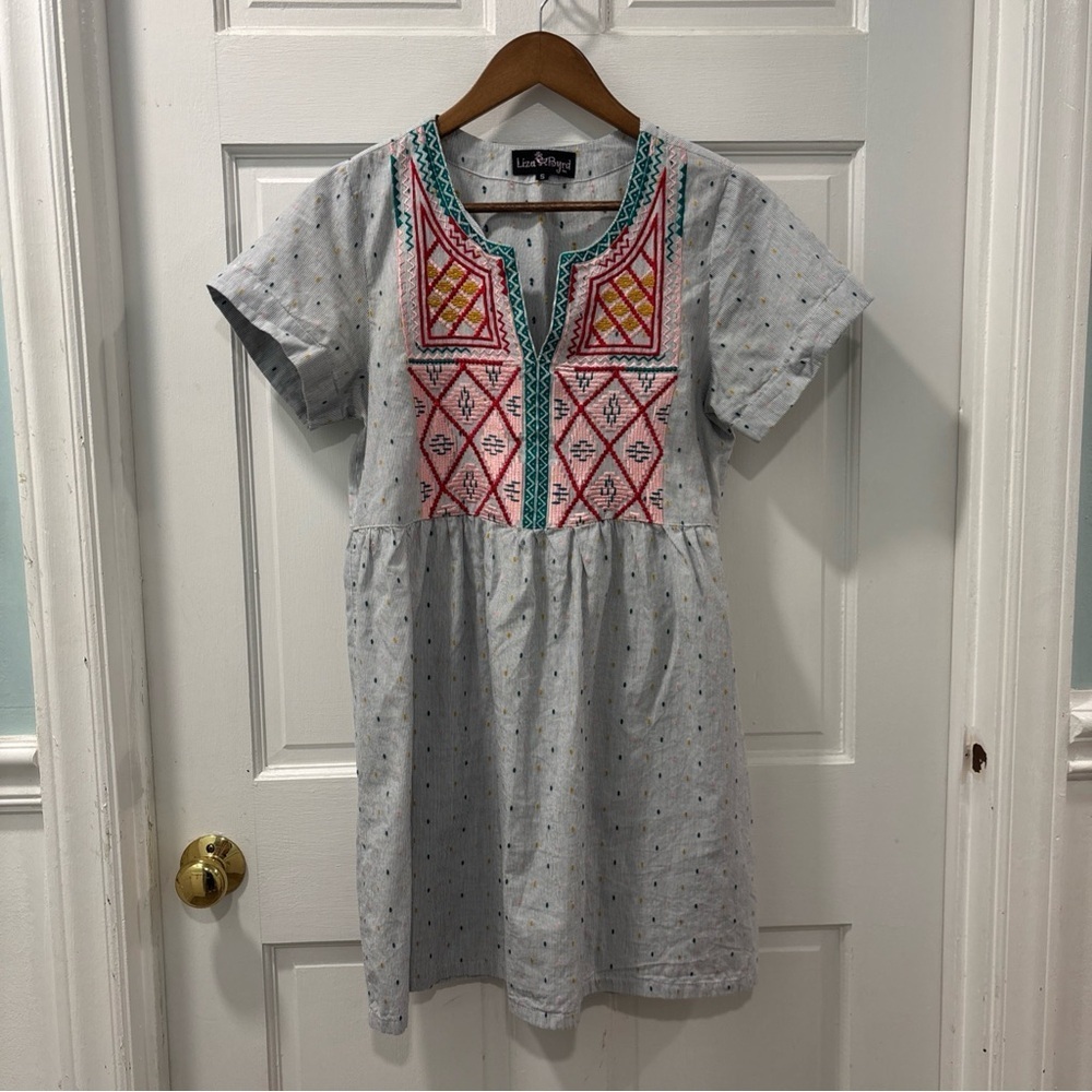 Liza Byrd Women’s Lizzie Embroidered Short Sleeve Pin Stripe Dress Sz Small EUC